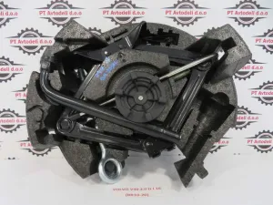 VOLVO V40 L.16, ORODJE REZERVNE GUME