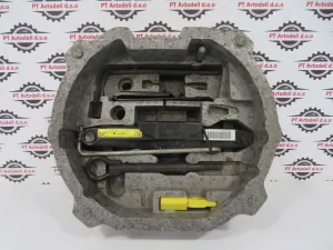 CITROEN C5 L.10, ORODJE REZERVNE GUME