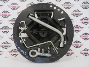 FIAT GRANDE PUNTO L.08, ORODJE REZERVNE GUME