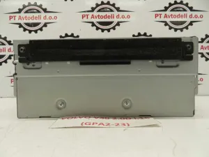 VOLVO V40 L.16, RADIO