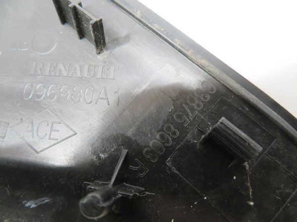 RENAULT CLIO L.16, PVC TRIKOTNIK BLATNIKA, LEVI - Image 2