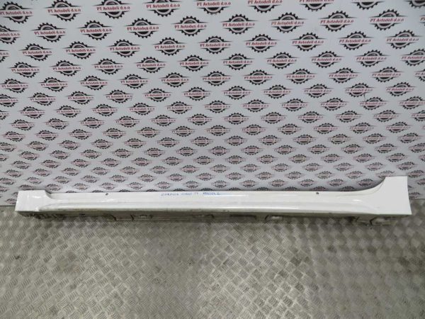 TOYOTA COROLLA L.19, PVC LEVI PRAG