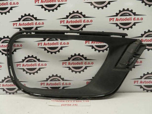 CITROEN C3 1.2 BEN. L.18, PVC OKOLI LUČI, PREDNJI DESNI