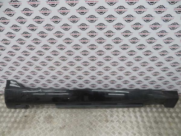 VOLVO V40 L.18, PVC DESNI PRAG