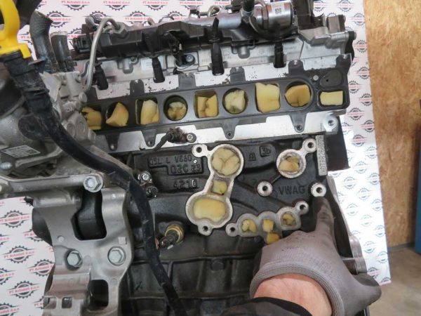 ŠKODA OCTAVIA 2.0 TDI L.20, MOTOR - Image 7