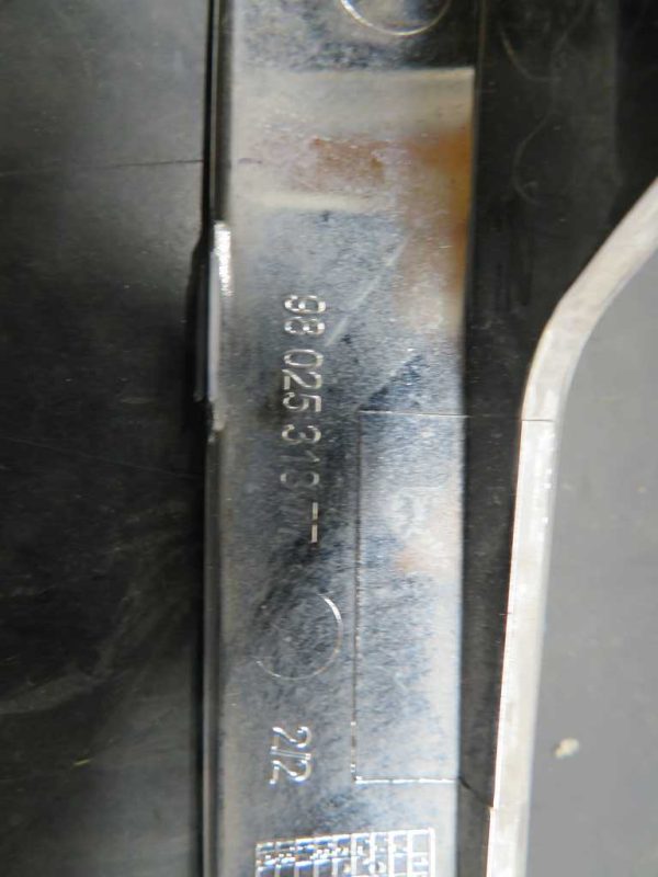 PEUGEOT 2008 L.16, OKRASNA MASKA-ZNAK - Image 2