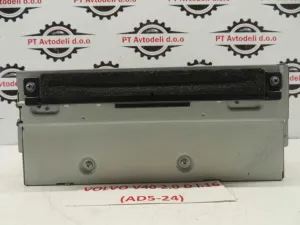 VOLVO V40 L.16, RADIO