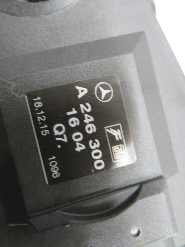 MERCEDES-BENZ GLA L.16, STOPALKA ZA GAS - Image 2