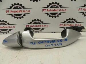 ŠKODA OCTAVIA L.22, ZUNANJA KLJUKA VRAT, PREDNJA LEVA