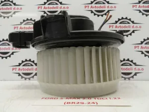 FORD S-MAX L.22, MOTORČEK PEČKE