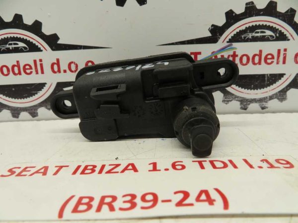 SEAT IBIZA L.19, MOTORČEK ZA ZAKLEP REZERVOARJA