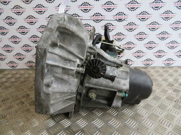 RENAULT CLIO 1.5 DCI L.18, MENJALNIK - Image 4