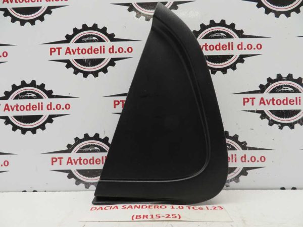 DACIA SANDERO L.23, PVC TRIKOTNIK ZADNJIH VRAT, DESNI