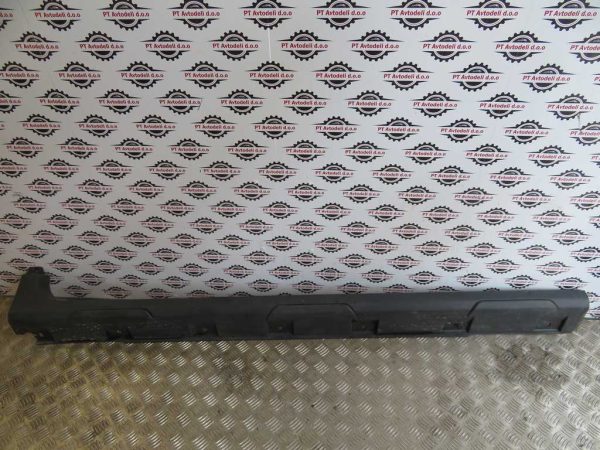 DACIA SANDERO L.23, PVC PRAG, DESNI