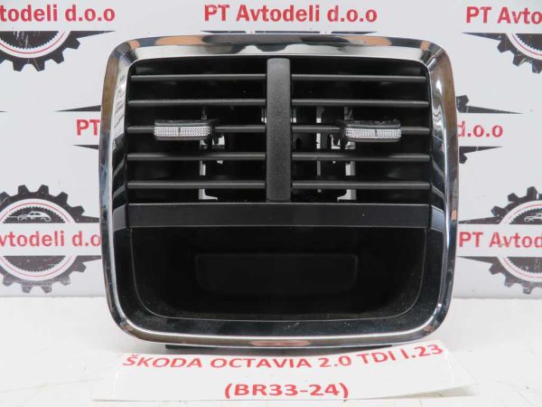 ŠKODA OCTAVIA L.23, ZADNJI ZRAČNIK
