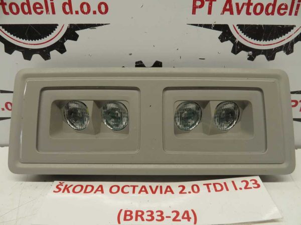 ŠKODA OCTAVIA L.23, STROPNA LUČKA