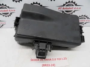 ŠKODA OCTAVIA L.23, PVC ŠKATLA ELEKTRONIKE