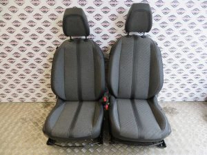 PEUGEOT 208 L.24, NOTRANJOST KOMPLET