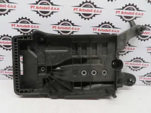 ŠKODA KAMIQ L.23, PVC PODNOŽJE AKUMULATORJA