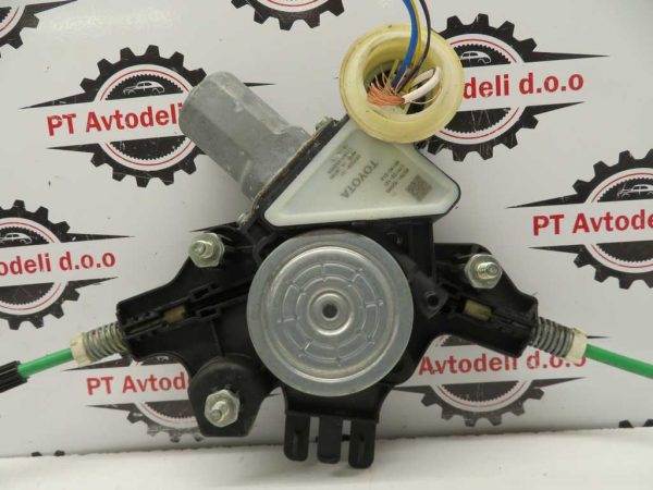 TOYOTA COROLLA L.19, MEHANIZEM ZA DVIG STEKLA, PREDNJI LEVI - Image 2