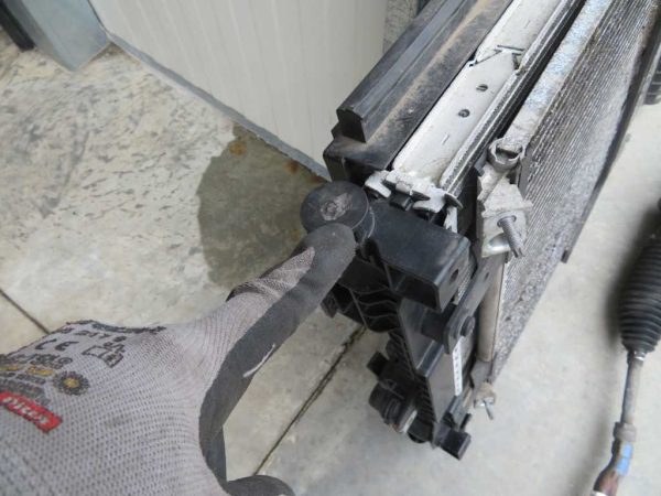 PEUGEOT 3008 1.5 HDI L.19, HLADILNIK KOMPLET - Image 6