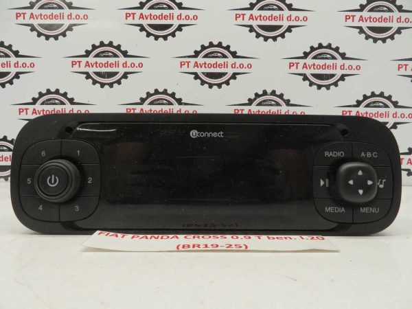 FIAT PANDA L.20, RADIO