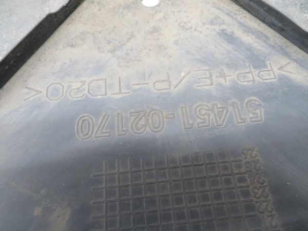 TOYOTA COROLLA L.20, PVC POD MOTORJEM - Image 2