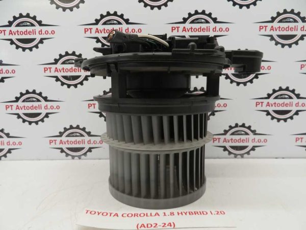 TOYOTA COROLLA L.20, MOTORČEK PEČKE - slika 4