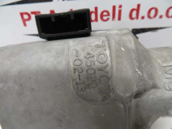 TOYOTA COROLLA L.20, ZAKLEP VOLANA - slika 2