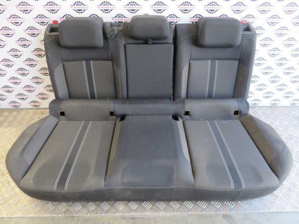 VW T-ROC L.17, NOTRANJOST KOMPLET - slika 2
