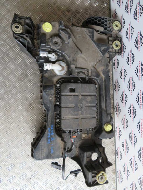 PEUGEOT 3008 L.18, REZERVOAR IN ČRPALKA AD-BLUE