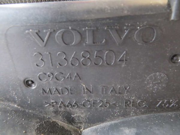VOLVO V40 2.0 D L.16, HLADILNIK VODE, KLIME, VENTILATOR IN INTERCOOLER - slika 3