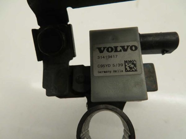 VOLVO V40 L.16, MINUS KLEMA - slika 3
