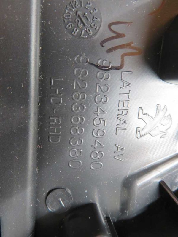 PEUGEOT 208 L.24, DESNI ZRAČNIK - slika 3