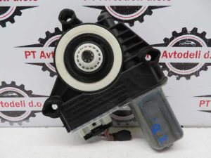 BMW 1 F40 L.23, MOTORČEK ZA DVIG STEKLA, ZADNJI DESNI