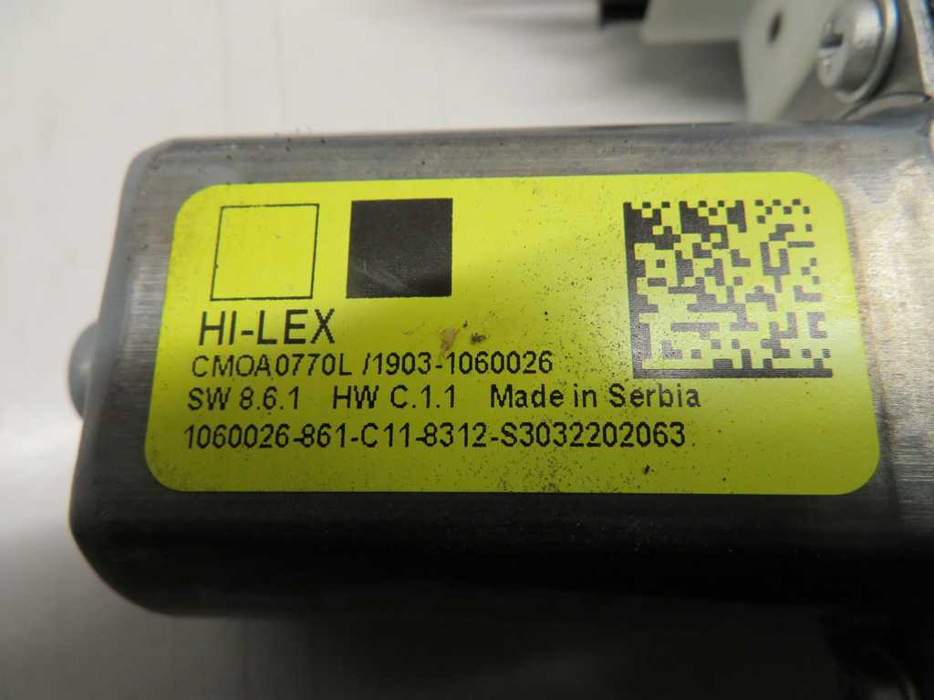 BMW 1 F40 L.23, MOTORČEK ZA DVIG STEKLA, ZADNJI LEVI - slika 2