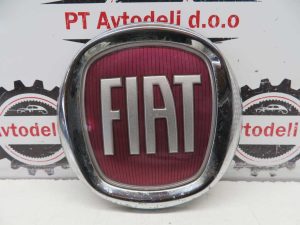 FIAT PANDA L.16, ZNAK NA OKRASNI MASKI