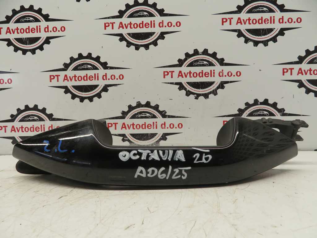 ŠKODA OCTAVIA L.23, ZUNANJA KLJUKA VRAT, ZADNJA LEVA