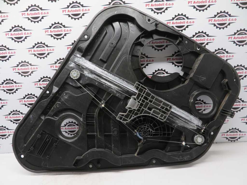 HYUNDAI TUCSON L.17, MEHANIZEM ZA DVIG STEKLA, ZADNJA DESNA