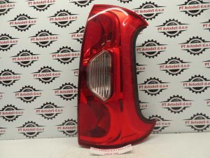 FIAT PANDA L.16, ZADNJA DESNA LUČ