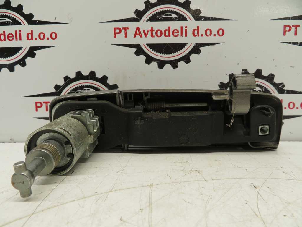 LANCIA MUSA L.09, ZUNANJA KLJUKA VRAT, PREDNJA LEVA - slika 2