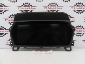 BMW 1 F40 L.24, ŠTEVEC