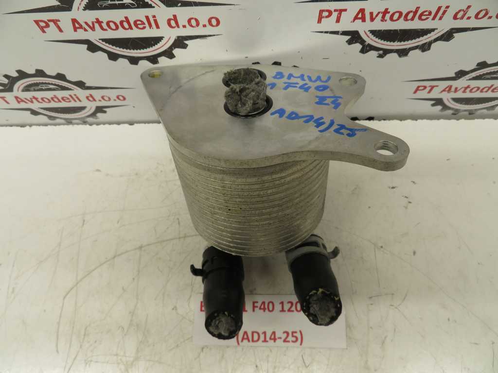 BMW 1 F40 120D L.24, HLADILNIK OLJNEGA FILTRA - slika 2
