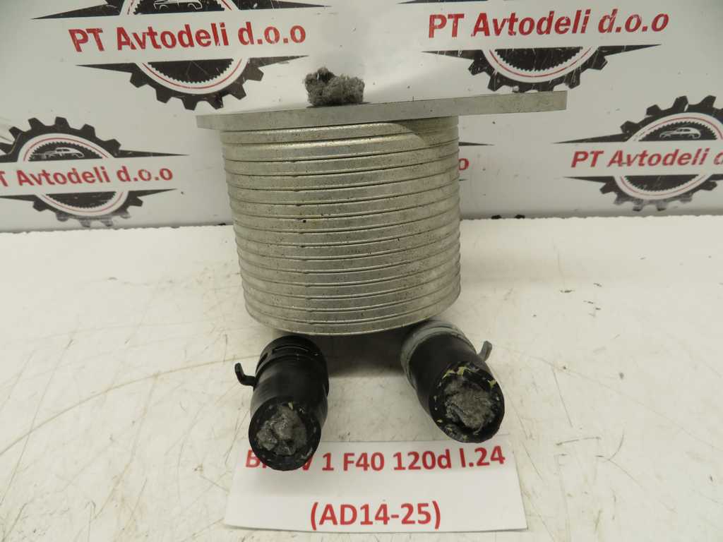 BMW 1 F40 120D L.24, HLADILNIK OLJNEGA FILTRA