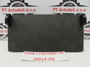 BMW 1 F40 L.24, POLNILEC TELEFONA