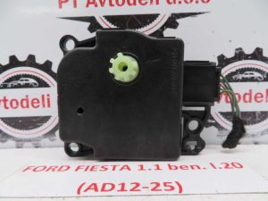 FORD FIESTA L.20, MOTORČEK LOPUTE NA PEČKI