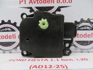 FORD FIESTA L.20, MOTORČEK LOPUTE NA PEČKI