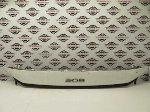 PEUGEOT 208 L.22, OKRASNA MASKA