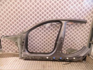 BMW 1 F40 L.24, REZAN KOS, LEVA STRANICA