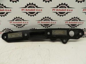 VW TOURAN L.07, KLJUKA IN LUČKE POKROVA PRTLJAGE